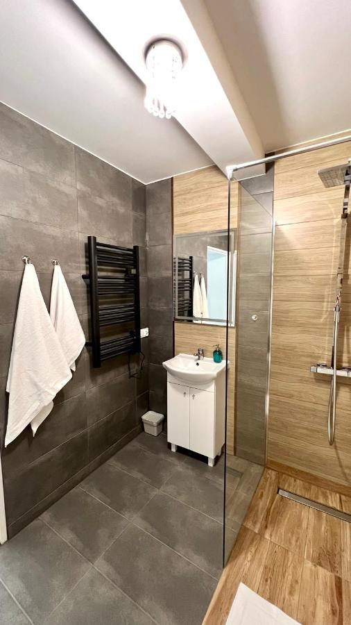 Aparthotel W Dolinie Stawow Zator By Housine Las Luaran gambar