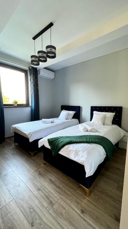 Aparthotel W Dolinie Stawow Zator By Housine Las Luaran gambar