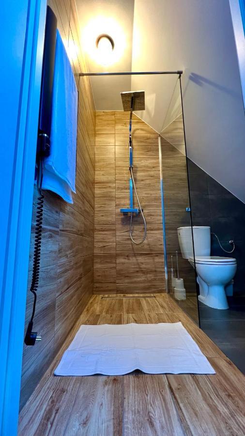 Aparthotel W Dolinie Stawow Zator By Housine Las Luaran gambar