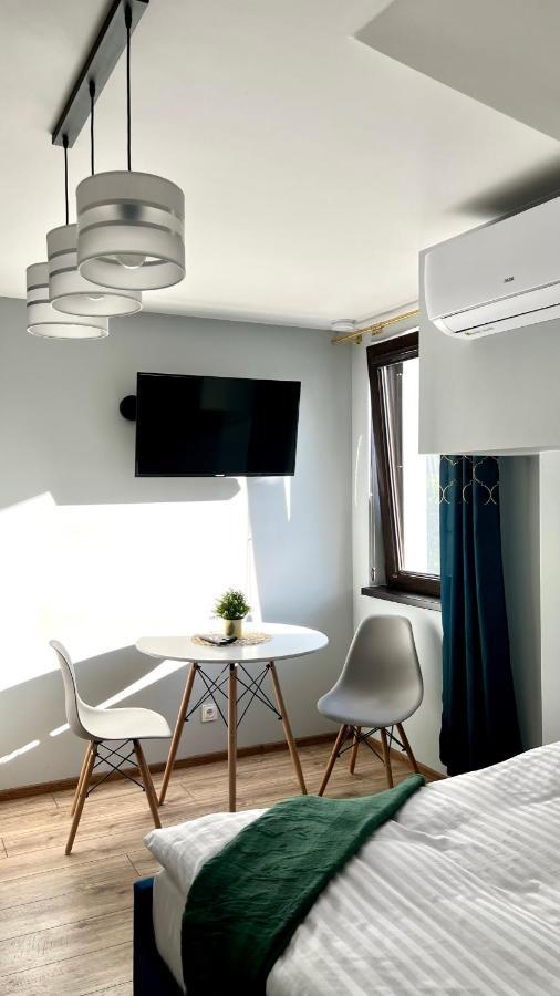 Aparthotel W Dolinie Stawow Zator By Housine Las Luaran gambar