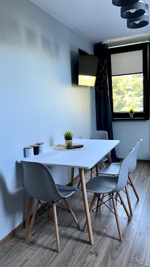 Aparthotel W Dolinie Stawow Zator By Housine Las Luaran gambar