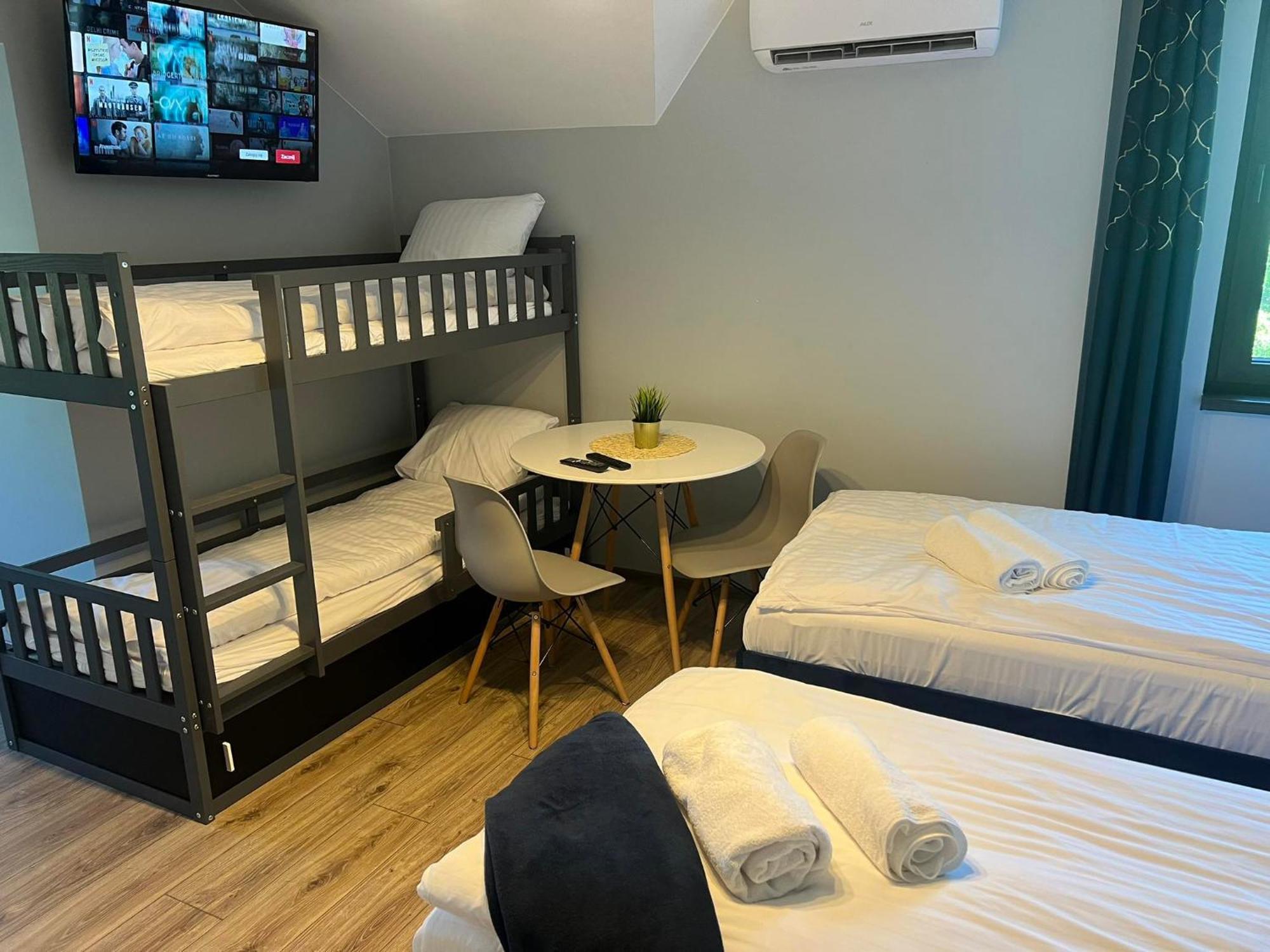 Aparthotel W Dolinie Stawow Zator By Housine Las Bilik gambar